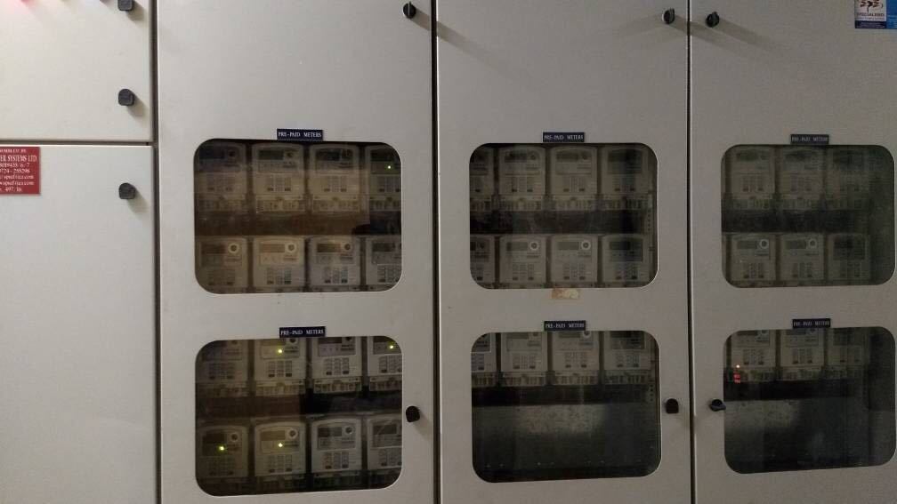 معدات اختبار العداد الكهربائي للتردد 50 هرتز مع بروتوكول STS القياسي لاختبار دائم وطويل الأمد