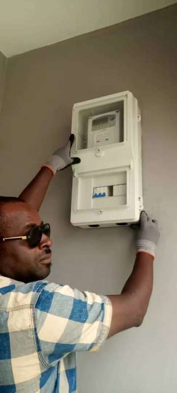 معدات اختبار العداد الكهربائي للتردد 50 هرتز مع بروتوكول STS القياسي لاختبار دائم وطويل الأمد