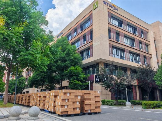 STW36-B معدات مراقبة مستمرة للمياه تحتوي على غلاف قطعة بلاستيكية كهربائية مصممة لجمع بيانات المياه بشكل متسق